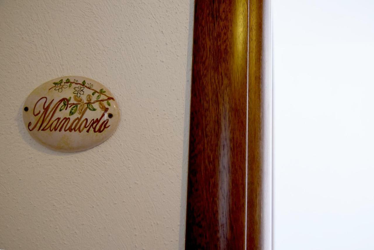 Il Giardino Di Julia B&B Тортора Екстер'єр фото